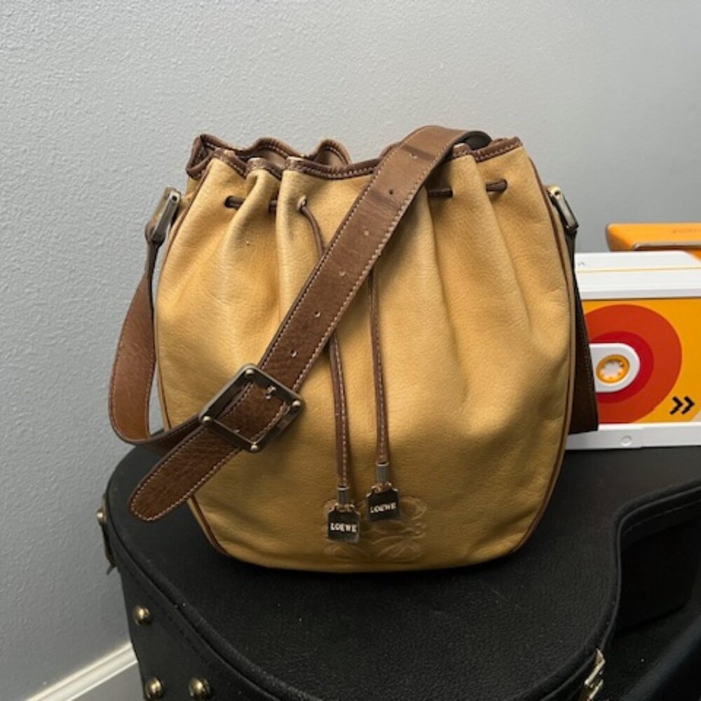 Loewe Vintage Anagram Bucket Bag Tan Leather Crossbody Drawstring